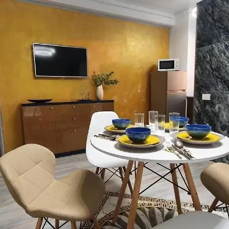 Apartment Sun House By Rs Navodari